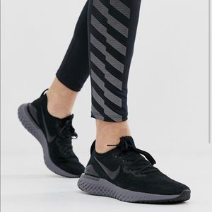 Nike Flyknit React 2